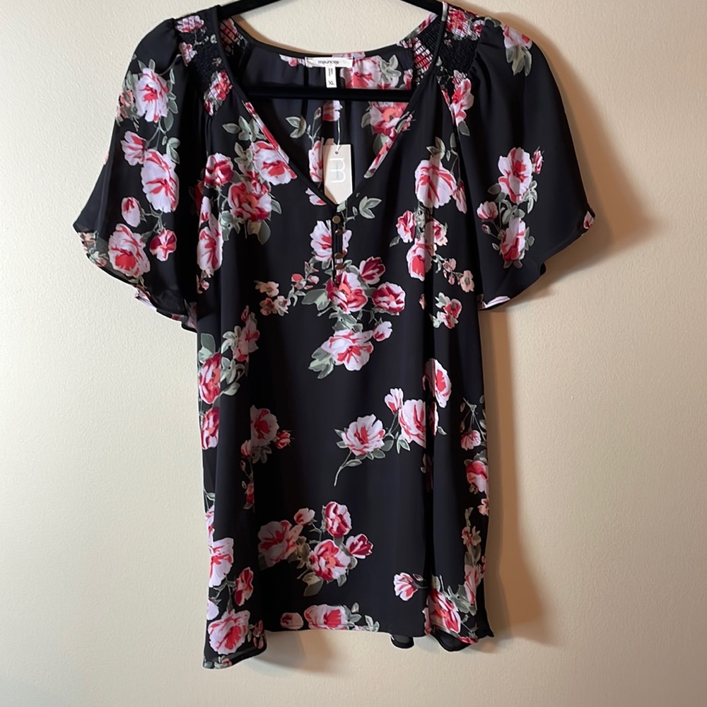 Maurices XL short sleeve blouse